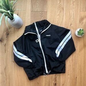 NWOT JACKET BLACK  AND WHITE windbreaker